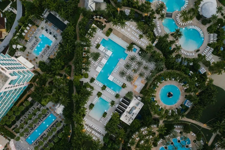 Comparison tools and apps for finding budget hotel deals
