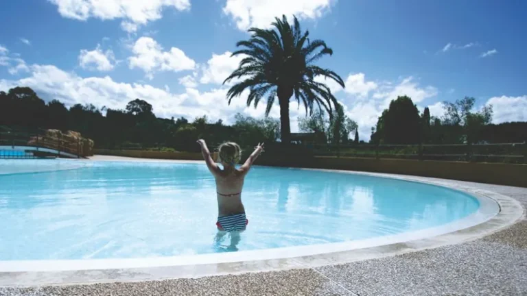 Hostel vs Hotel: Which One Should You Book for Your Next Trip?
