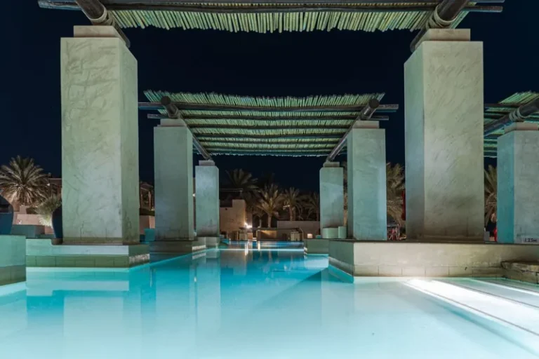 Airbnb Tips for Hosts: How to Earn 5-Star Reviews From Day One